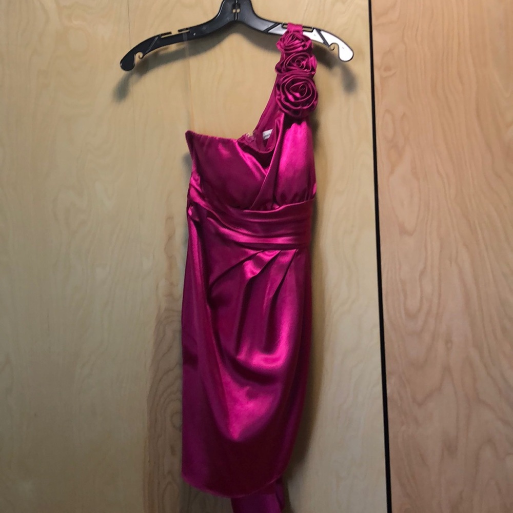 Juniors one shoulder fuchsia dress.